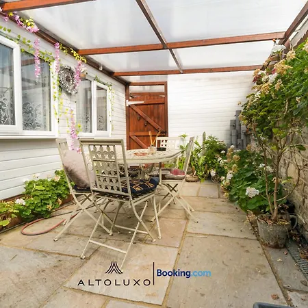 Apartment Calm & Comfortable One Bedroom With Shared Garden In Bishopsworth By Altoluxo